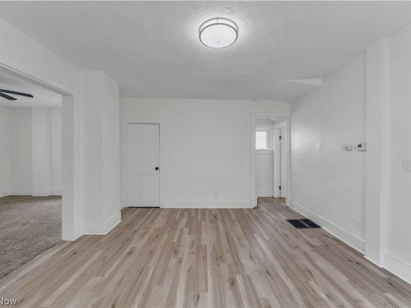 1753 E 30th Street, Unit 1/Front, Lorain, OH 44055 Photo 3