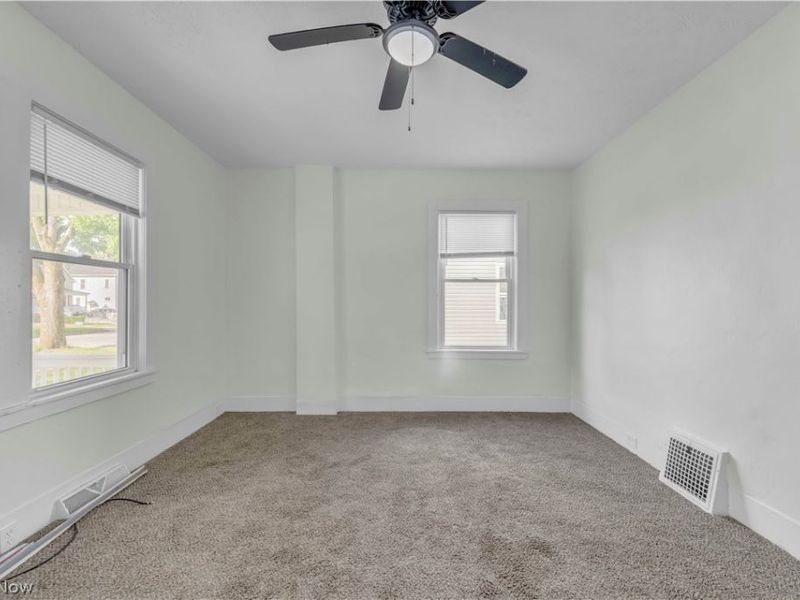 1753 E 30th Street, Unit 1/Front, Lorain, OH 44055 Photo 8