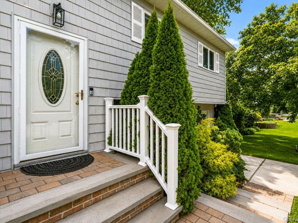505 Hawkins Road, Selden, NY 11784