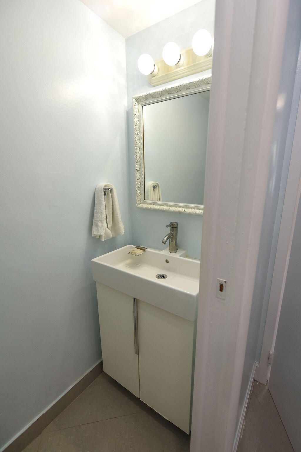 88500 Overseas Highway, Unit 301, Islamorada, FL 33070 Photo