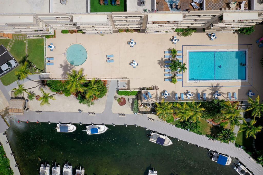 88500 Overseas Highway, Unit 301, Islamorada, FL 33070 Photo
