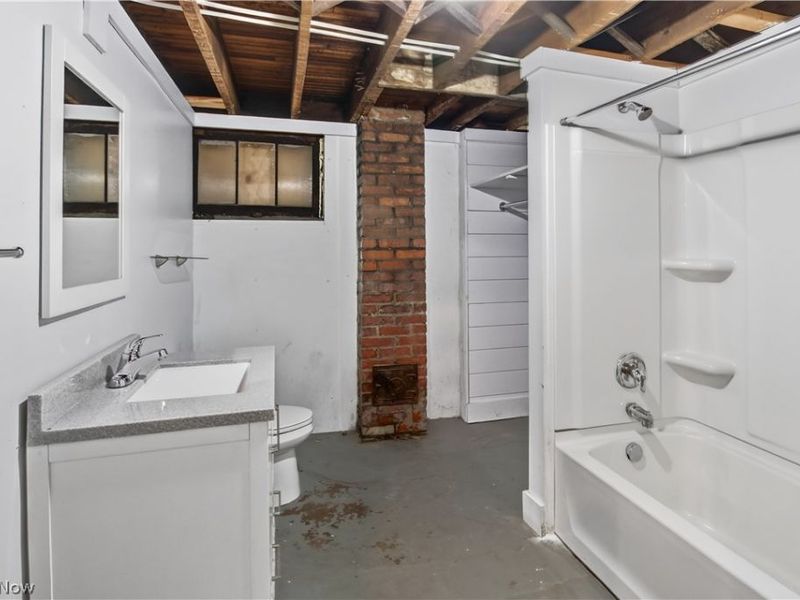 1390 E 109th Street, Cleveland, OH 44106 Photo 35