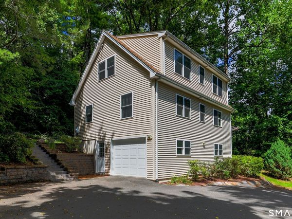 25 Gale, Bloomfield, CT 06002
