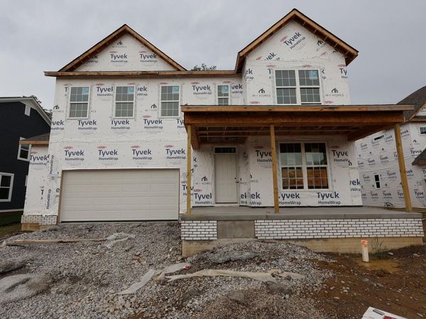 429 Pioneer Way, Pataskala, OH 43062