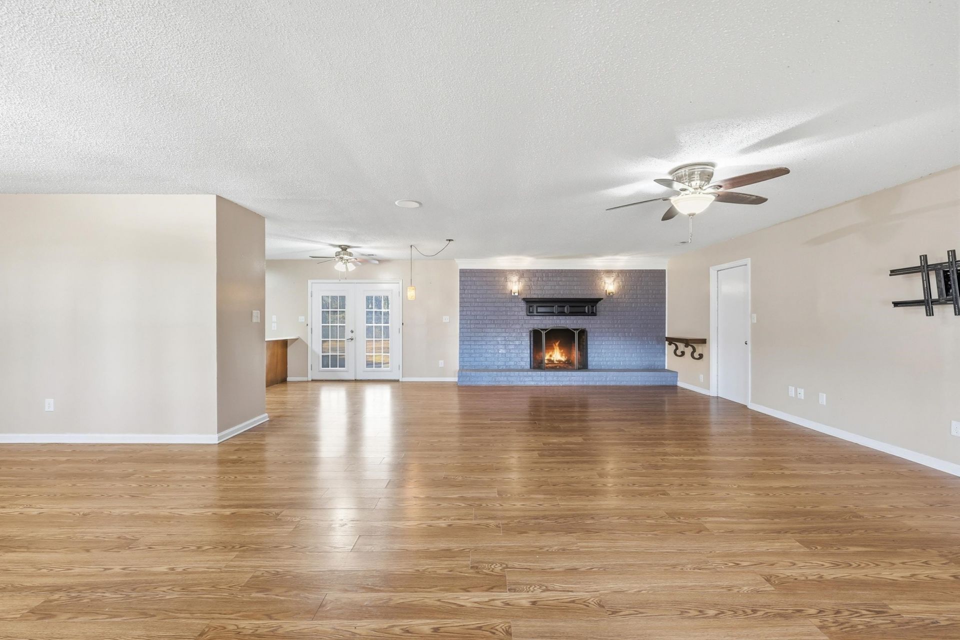 3054 Forestbrook Rd. Photo 32