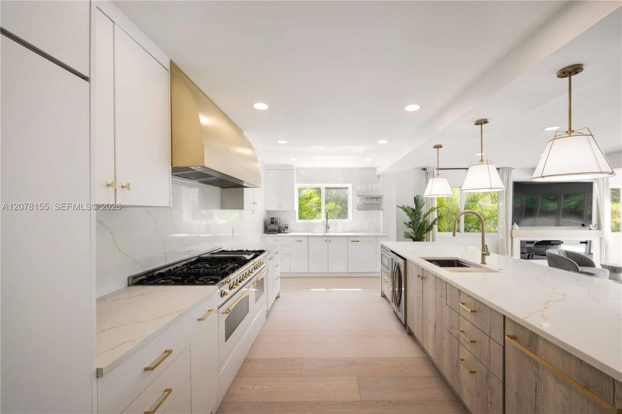 1201 Campo Sano Ave, Coral Gables, FL 33146 Photo