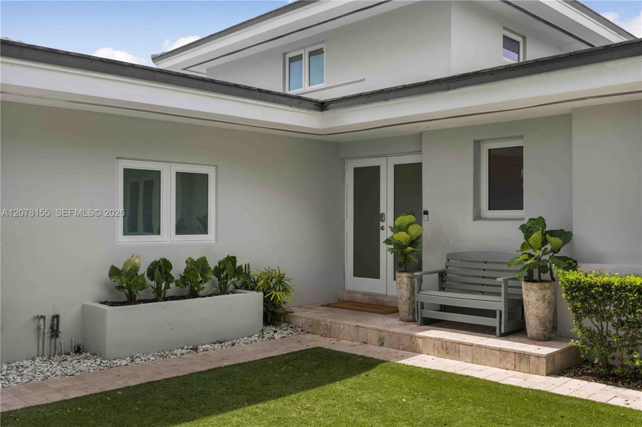1201 Campo Sano Ave, Coral Gables, FL 33146 Photo