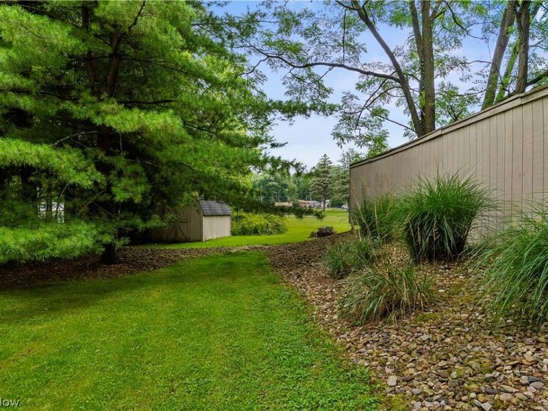 1337 Springwood SE, Warren, OH 44484 Photo 11