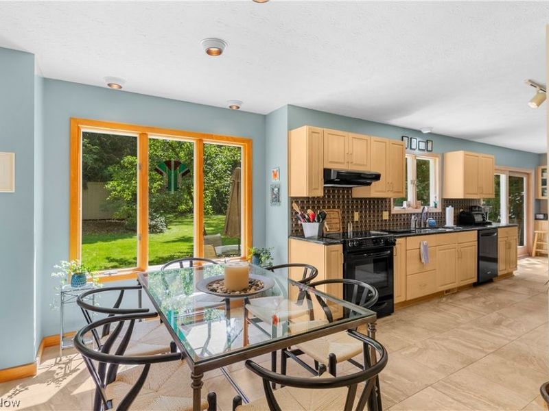 1337 Springwood SE, Warren, OH 44484 Photo 33