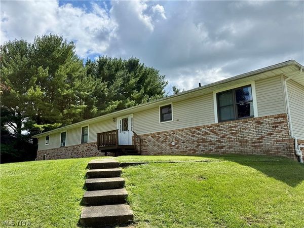 904-908 Skyside Drive, Clinton, OH 44216