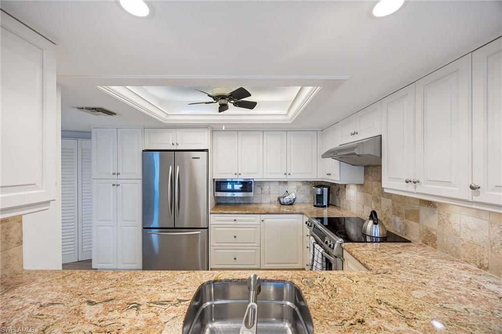4651 Gulf Shore Blvd N, Unit 1106, Naples, FL 34103 Photo