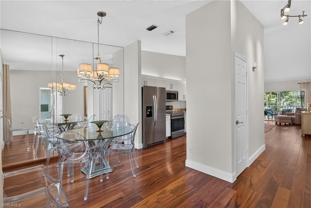 7108 Barrington Cir, Unit 202, Naples, FL 34108 Photo