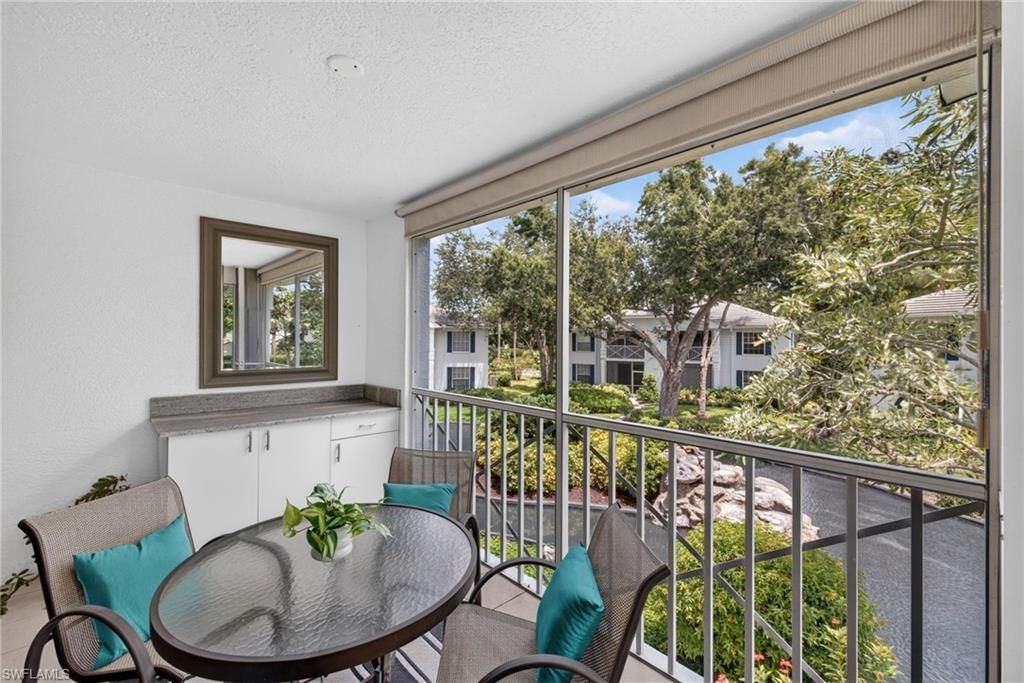 7108 Barrington Cir, Unit 202, Naples, FL 34108 Photo