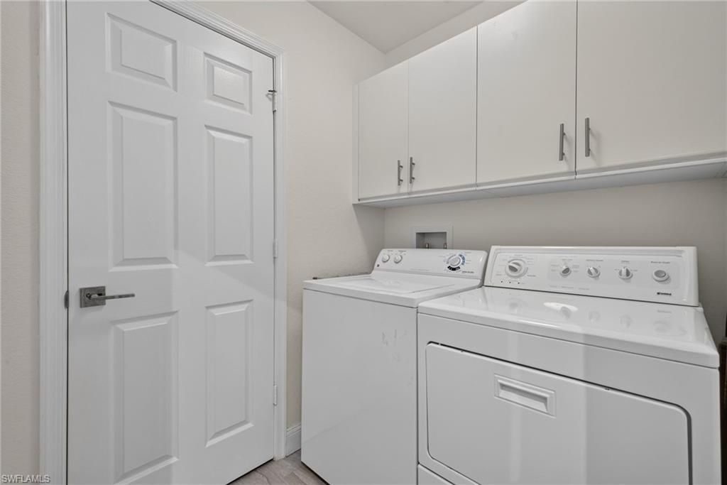 7108 Barrington Cir, Unit 202, Naples, FL 34108 Photo