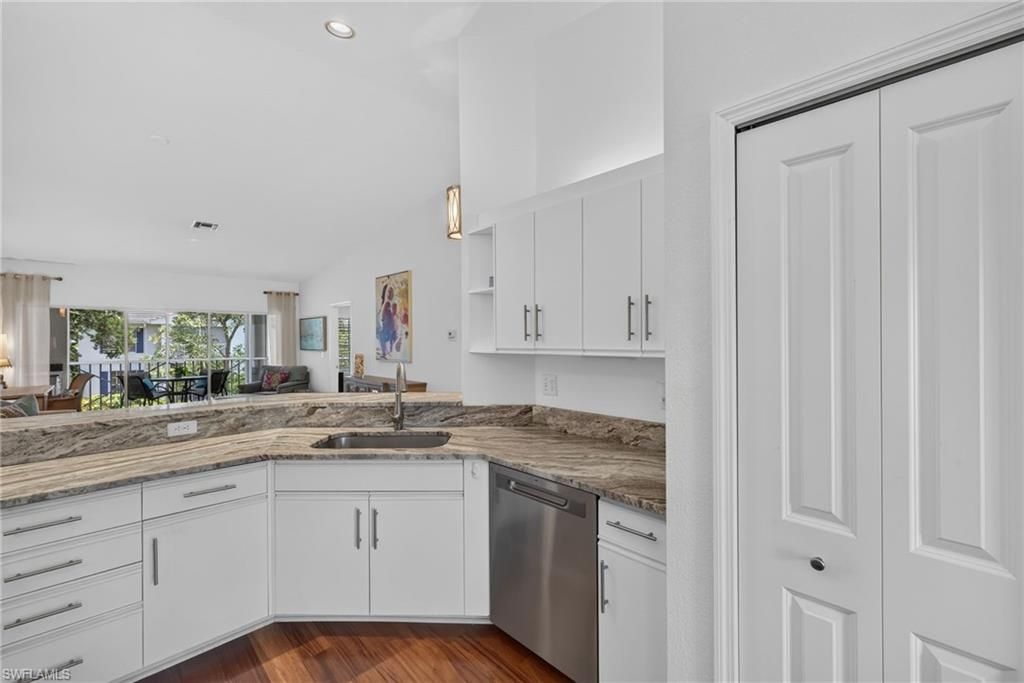 7108 Barrington Cir, Unit 202, Naples, FL 34108 Photo