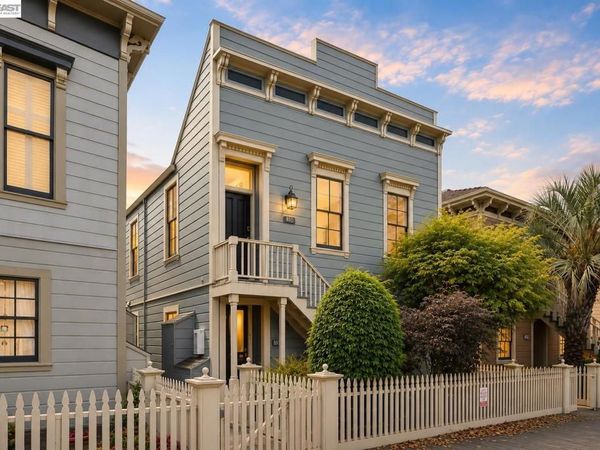 800 Delaware Street, Unit 1020, Berkeley, CA 94710