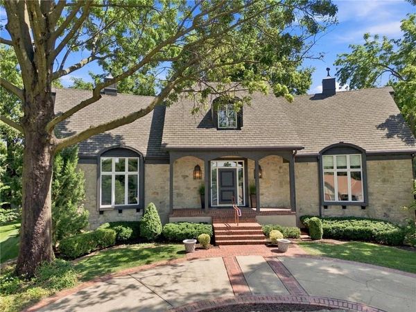 12709 E 37th Terrace Court, Independence, MO 64055