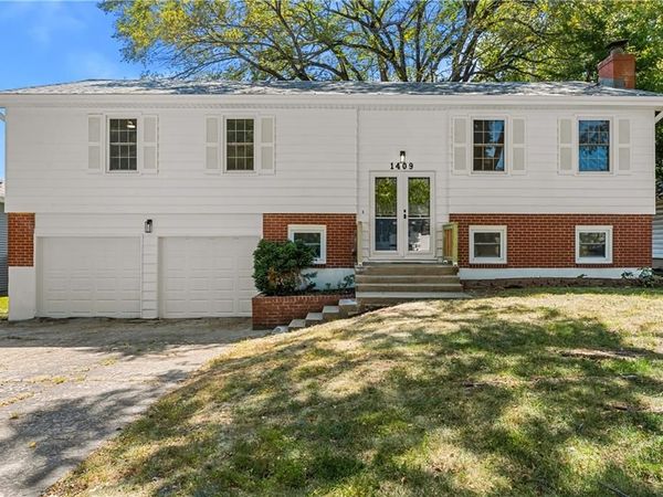 1409 W ALTA Lane, Olathe, KS 66061