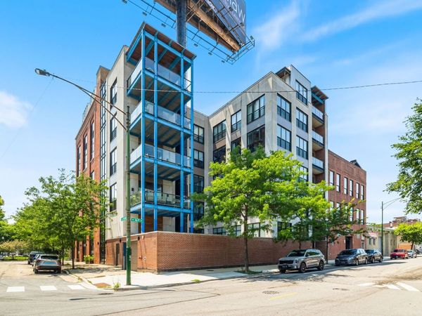 1600 S Jefferson Street, Unit 201, Chicago, IL 60616