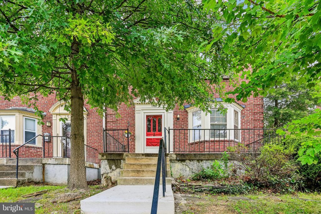 1528 Shadyside Road, Baltimore, MD 21218 Main Photo