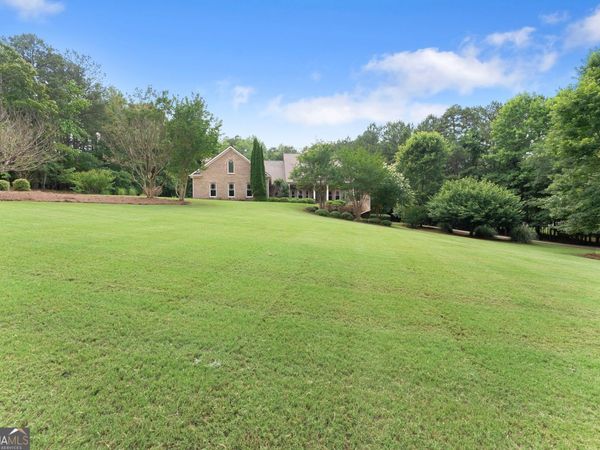 1178 Antrim Glen Drive, Hoschton, GA 30548