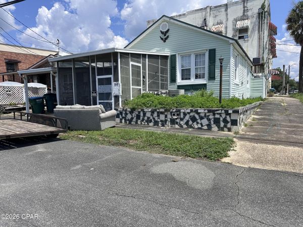 100 J Harvey Ethridge Street , Bonifay, FL 32425