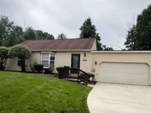 14931 Royal Ridge Lane , North Royalton, OH 44133