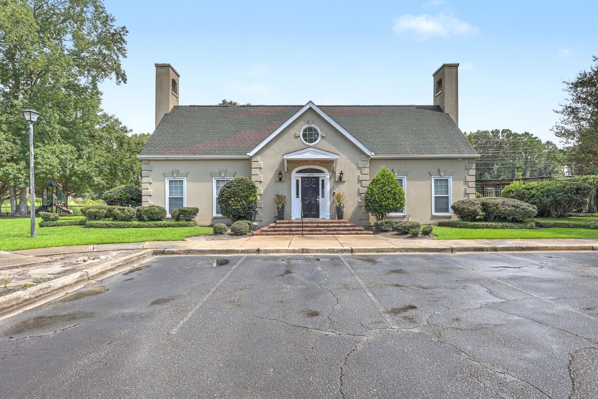 2105 Pinehurst Avenue Photo 31