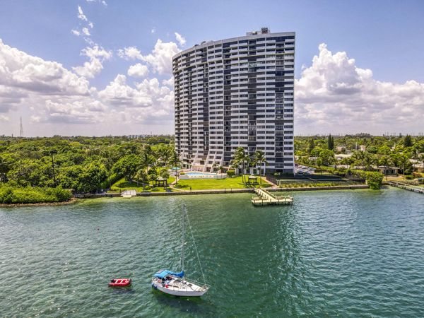 5200 N Flagler Drive, Unit 1106, West Palm Beach, FL 33407