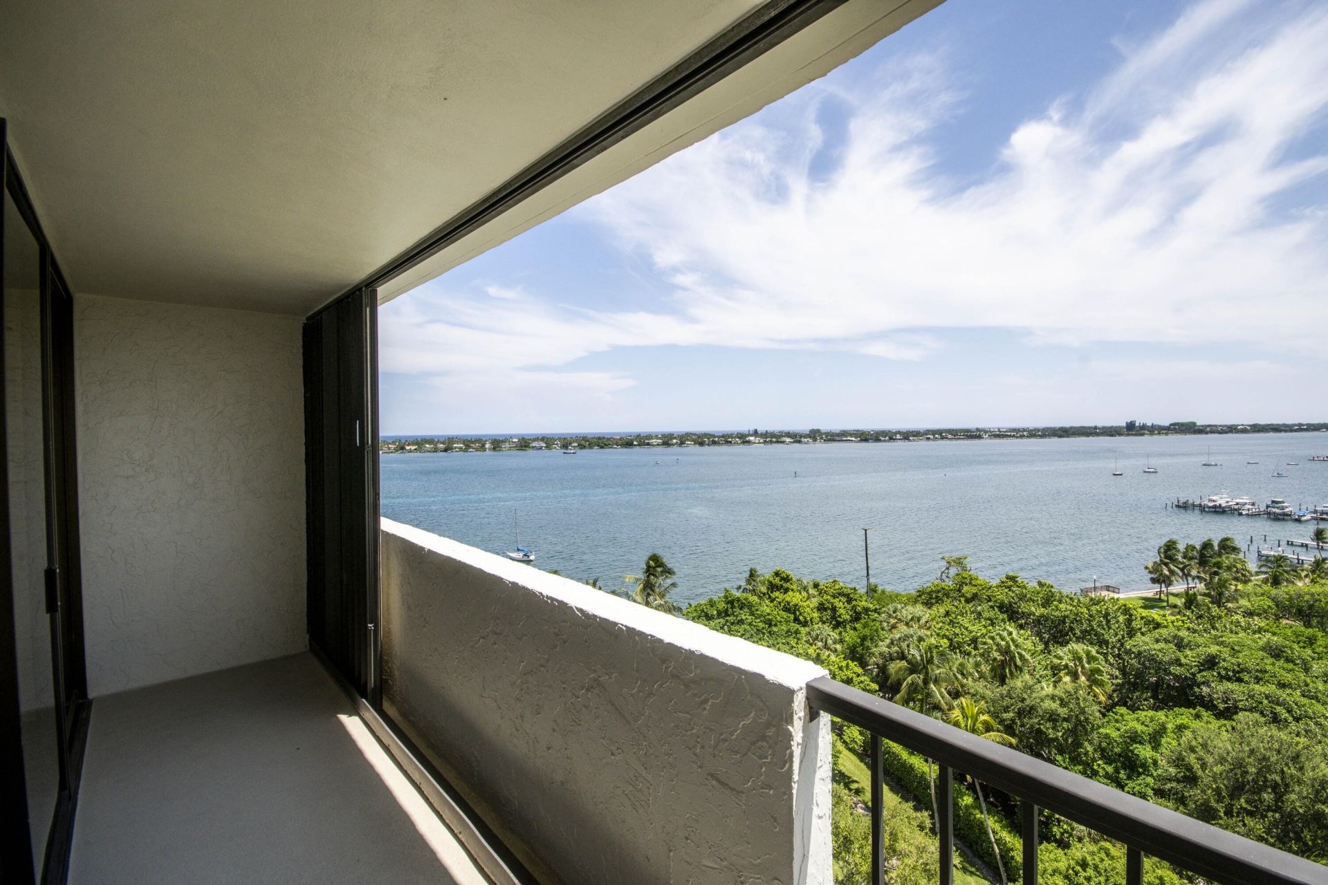 5200 N Flagler Drive, Unit 1106, West Palm Beach, FL 33407 Photo