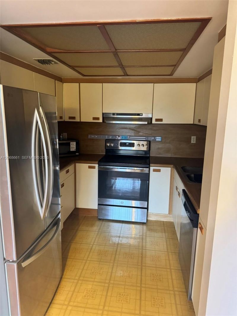 9022 SW 123rd Ct, Unit O406, Miami, FL 33186 Photo