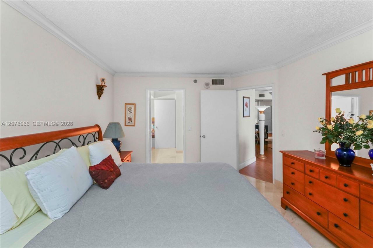 3400 NE 192nd St, Unit 1911, Aventura, FL 33180 Photo