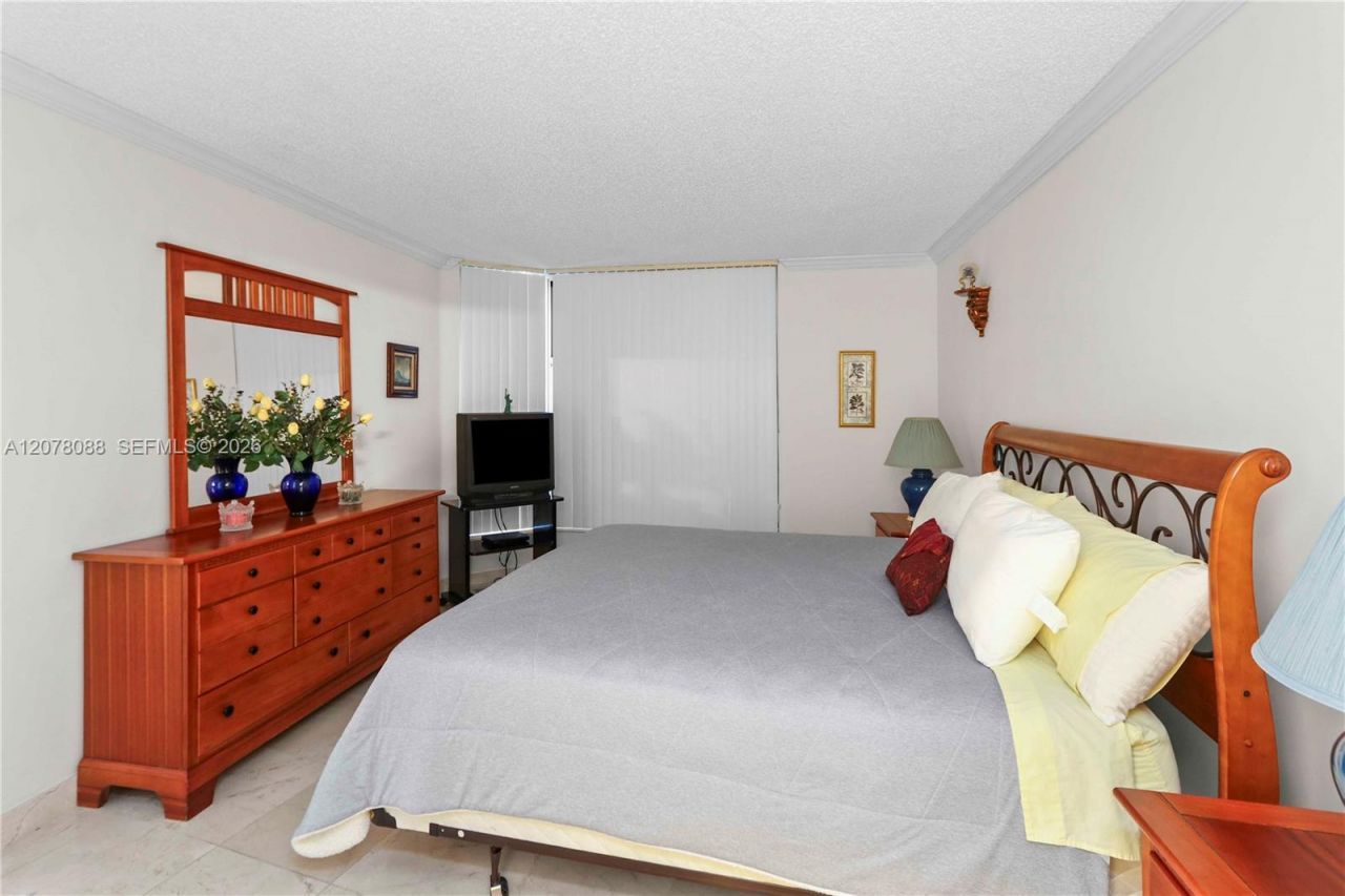 3400 NE 192nd St, Unit 1911, Aventura, FL 33180 Photo