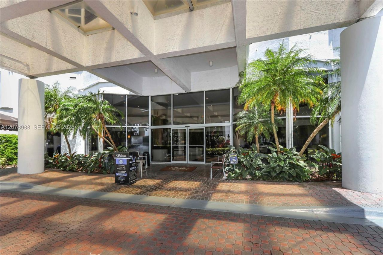 3400 NE 192nd St, Unit 1911, Aventura, FL 33180 Photo
