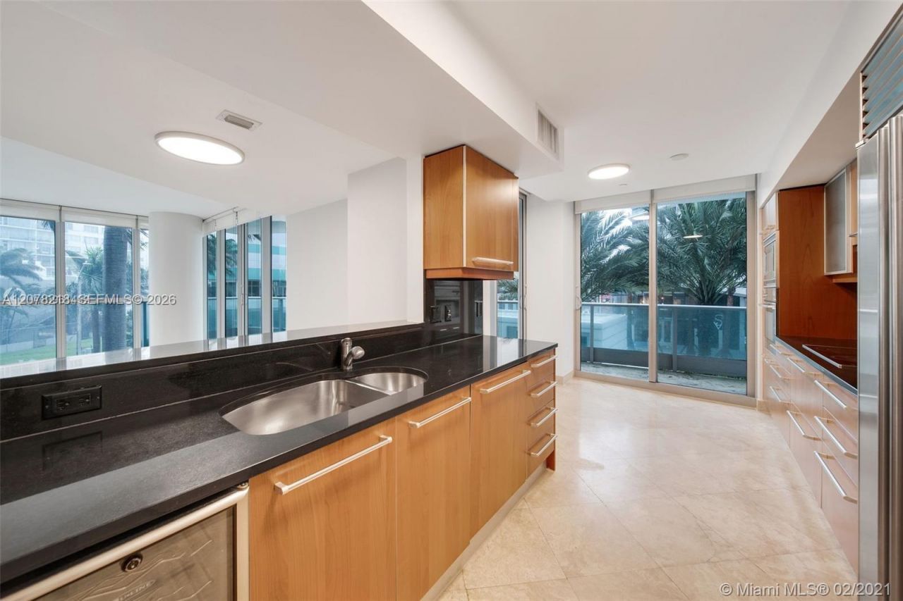 1331 Brickell Bay Dr , Unit 208, Miami, FL 33131 Photo