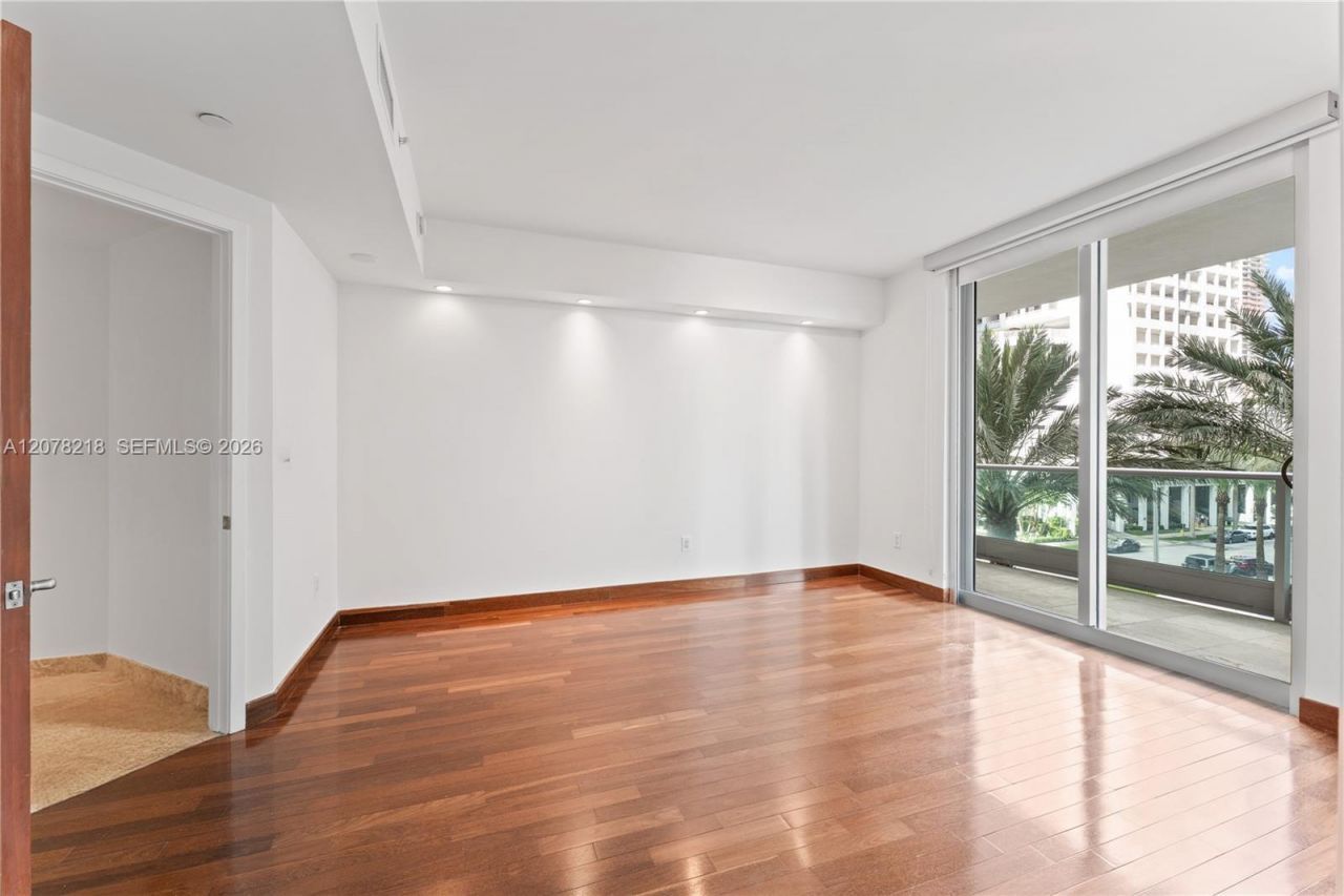 1331 Brickell Bay Dr , Unit 208, Miami, FL 33131 Photo