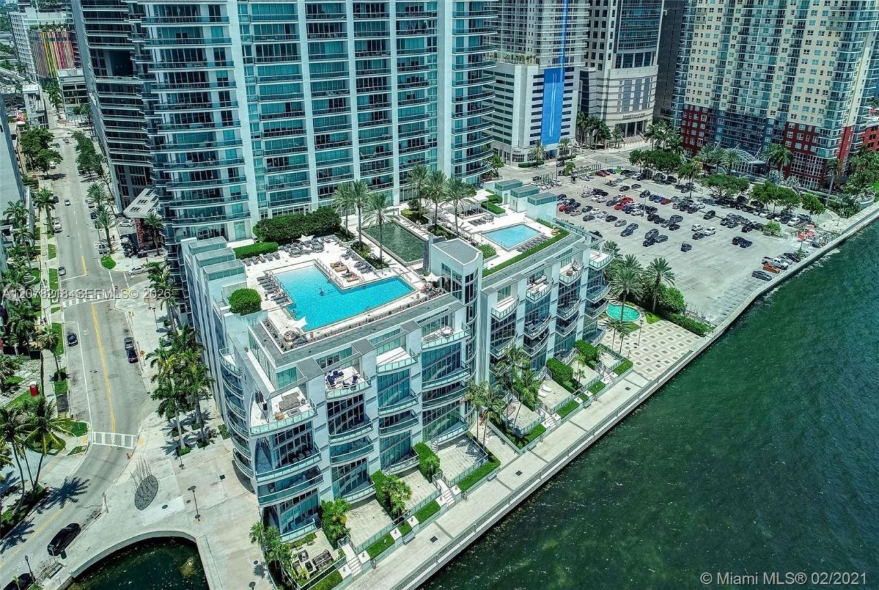 1331 Brickell Bay Dr , Unit 208, Miami, FL 33131 Photo
