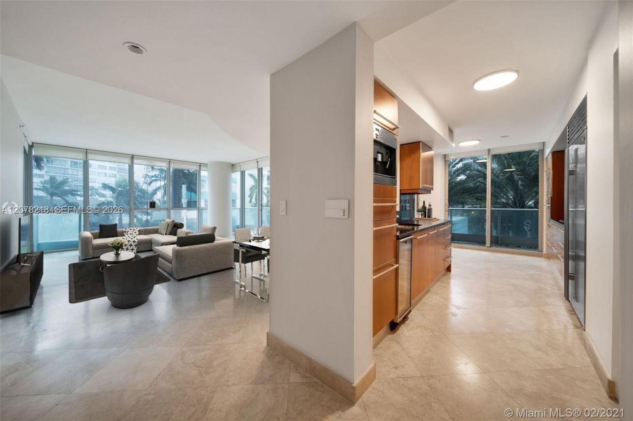 1331 Brickell Bay Dr , Unit 208, Miami, FL 33131 Photo