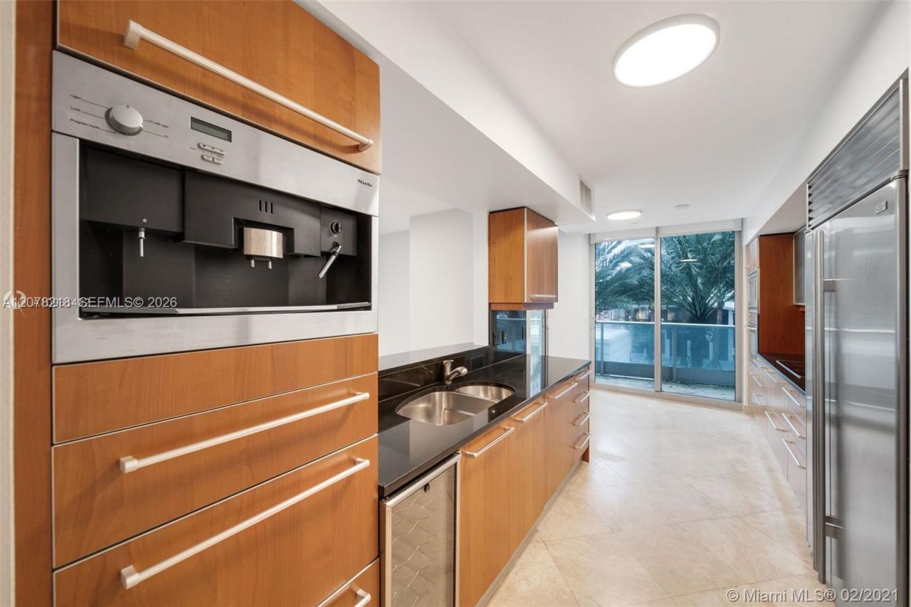 1331 Brickell Bay Dr , Unit 208, Miami, FL 33131 Photo