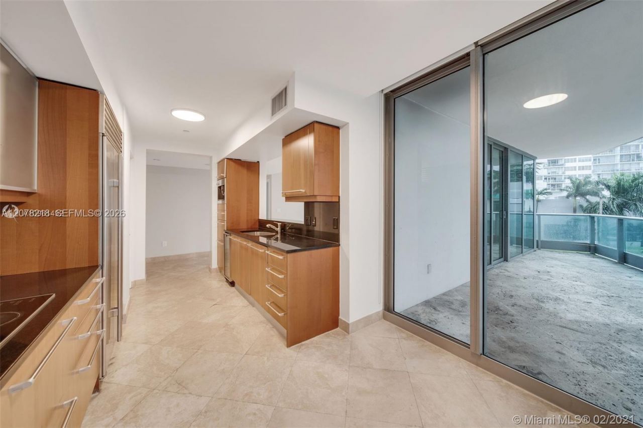 1331 Brickell Bay Dr , Unit 208, Miami, FL 33131 Photo
