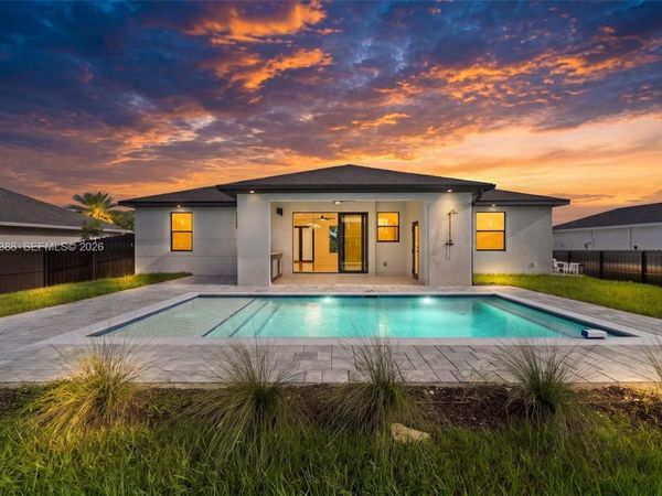 1609 NW 16th Ter , Cape Coral, FL 33993