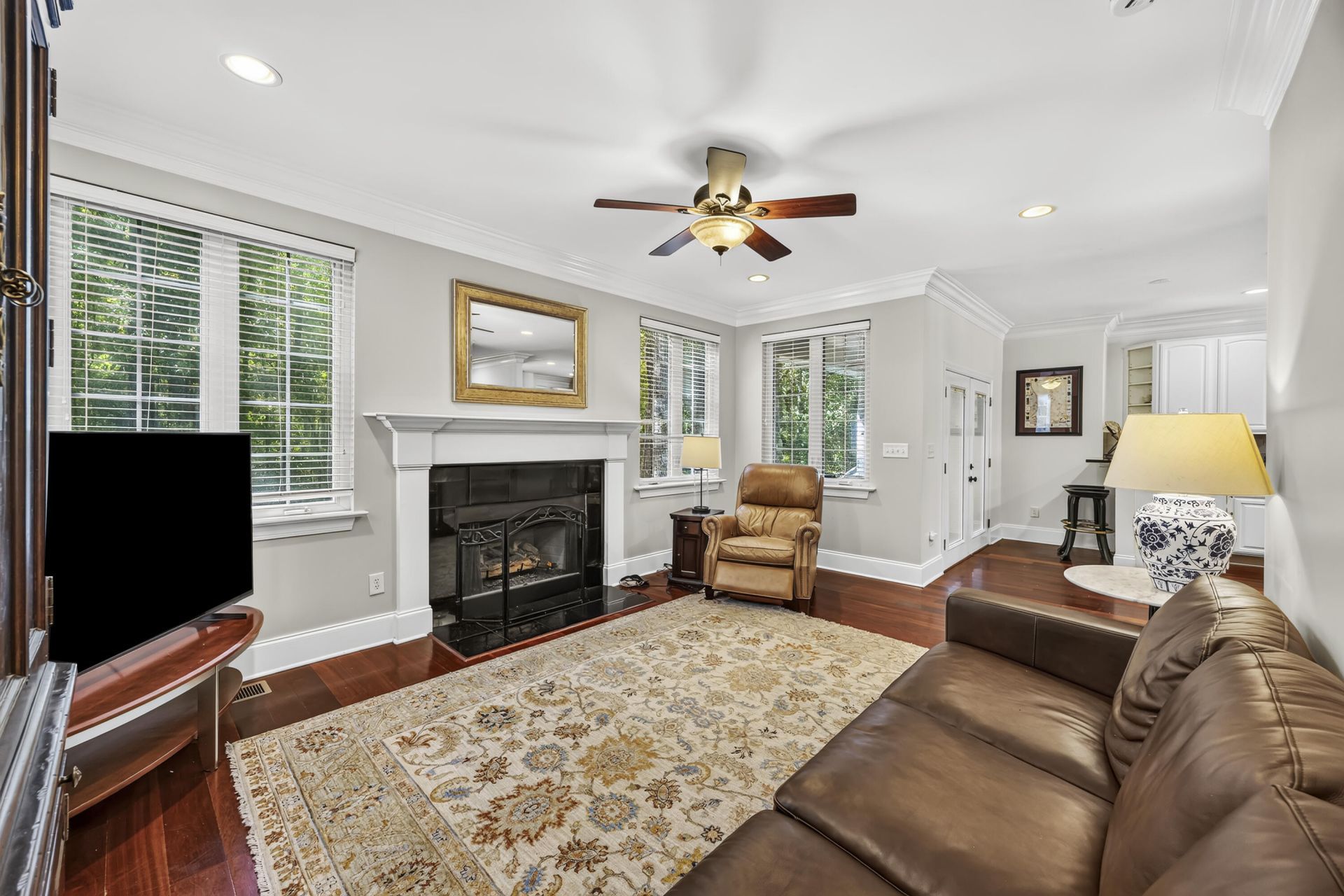 1005 Island Crossing Drive Photo 6