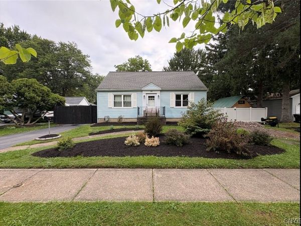 1340 Parkview Drive , North Tonawanda, NY 14120