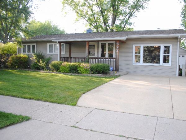 422 Bernard Drive , Buffalo Grove, IL 60089