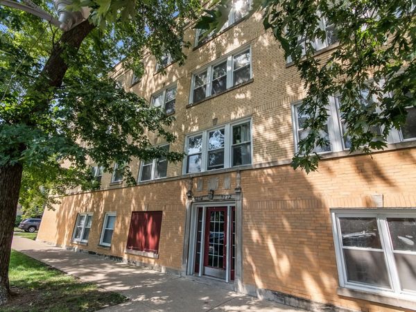 3222 W BERTEAU Avenue , Unit 1, Chicago, IL 60618