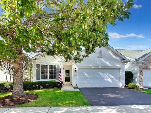 13498 Lehigh Street , Huntley, IL 60142