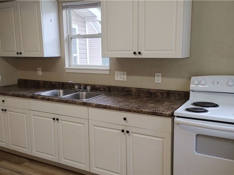 634 Sumner Street, Unit UP, Akron, OH 44311 Photo 14