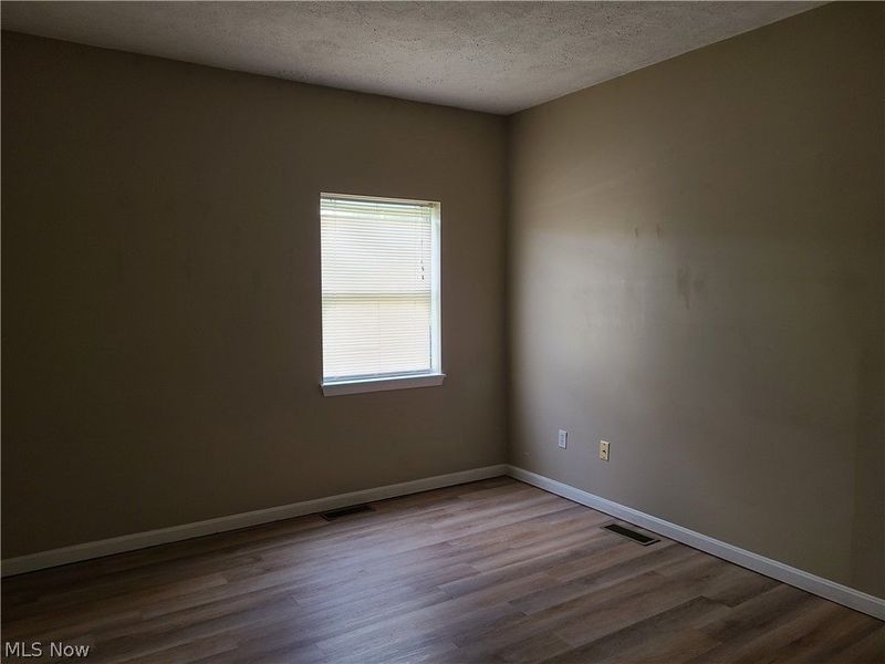 628 Sumner Street, Unit DOWN, Akron, OH 44311 Photo 17