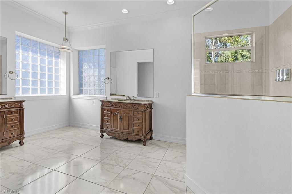 5030 Rustic Oaks Cir , Naples, FL 34105 Photo
