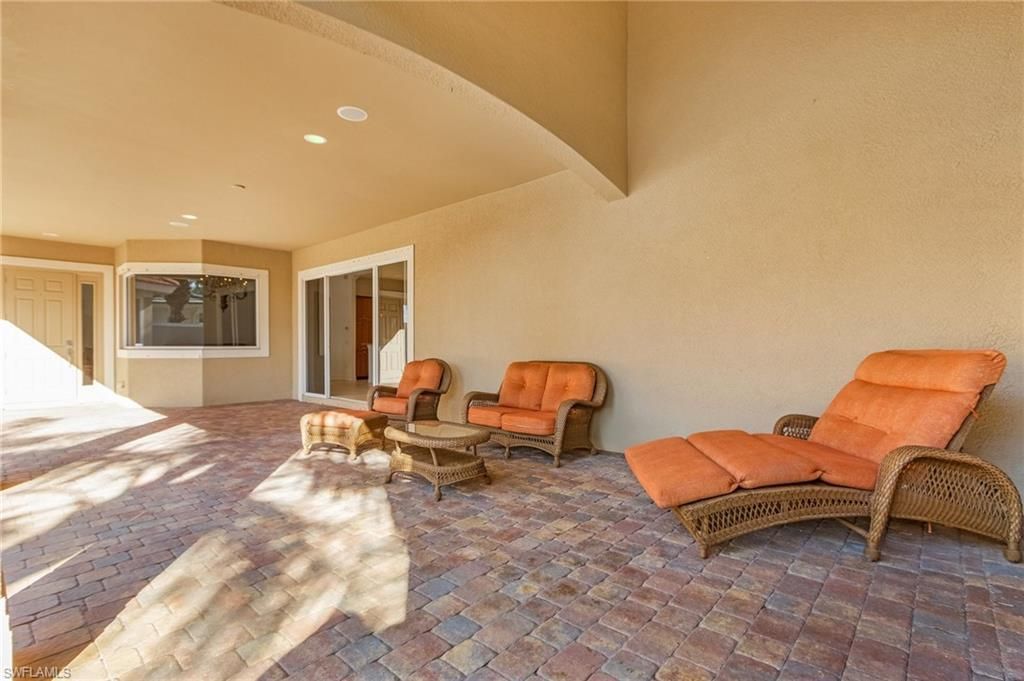 5030 Rustic Oaks Cir , Naples, FL 34105 Photo